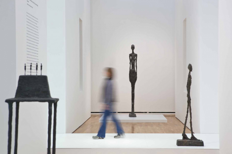 Fondation Giacometti -  Alberto Giacometti. Die Frau auf dem wagen, Triumph und tod