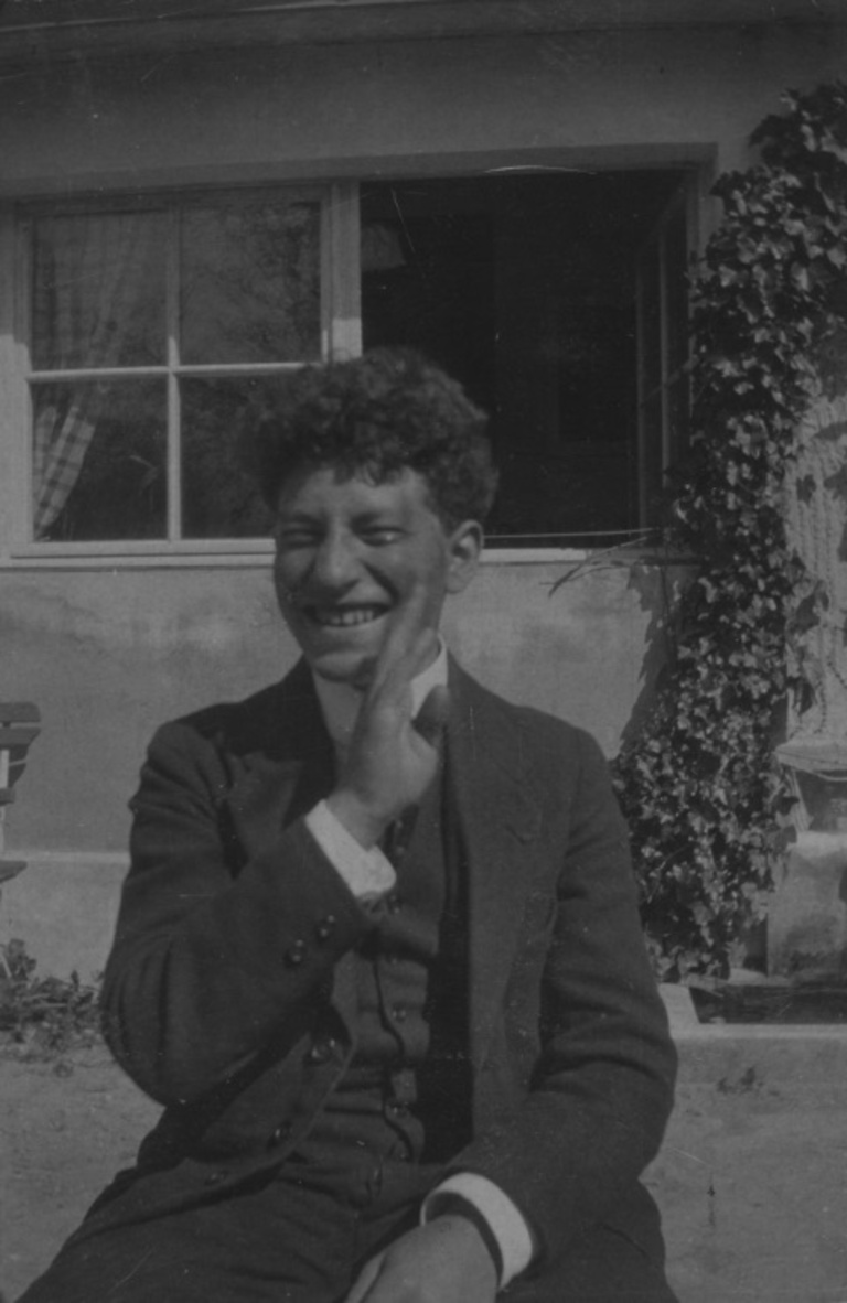 Fondation Giacometti -  Anonyme, Alberto Giacometti, adolescent vers 1917 2003-1576,