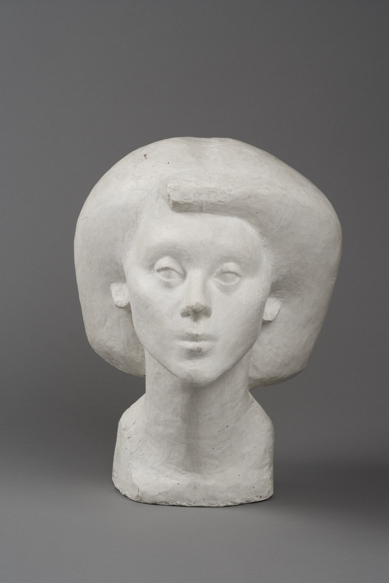 Fondation Giacometti -  Alberto Giacometti, Tête d'Isabel, 1936, plâtre, 30,3 x 23,5 x 21,9 cm, coll.Fondation Giacometti, Paris.
