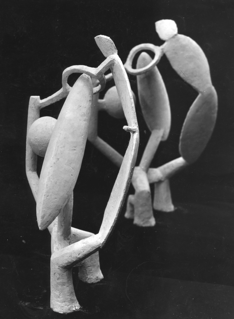 Fondation Giacometti -  Femme, tête, arbre en plâtre, c. 1930
