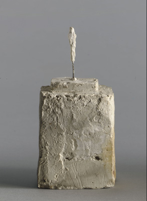 Fondation Giacometti -  Small Figurine on Double Socle